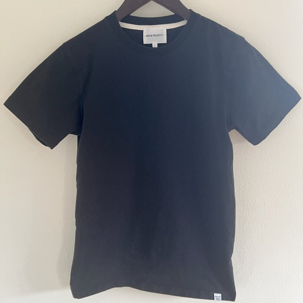 Norse Projects Niels Standard Tee in Black Small